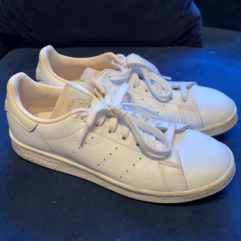 Stan Smith Adidas rare white leather & beige suede sneakers (say 6.5, fit 8)